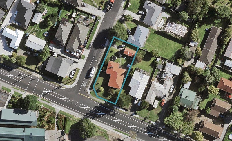 63 Russell Road, Manurewa, Auckland - Carousel 1
