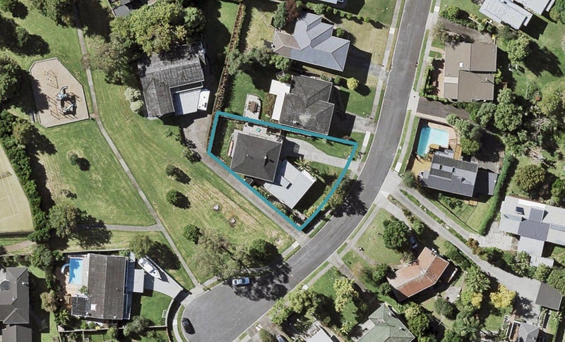 2/13 Blue Gum Rise, Sunnyhills, Auckland - Carousel 1
