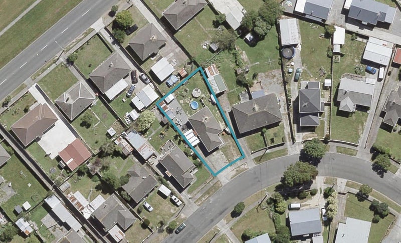 141 Reynolds Street, Taita, Lower Hutt - Carousel 1