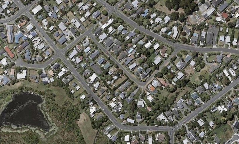 14 Hohiria Street, Waikanae Beach, Waikanae - Carousel 1