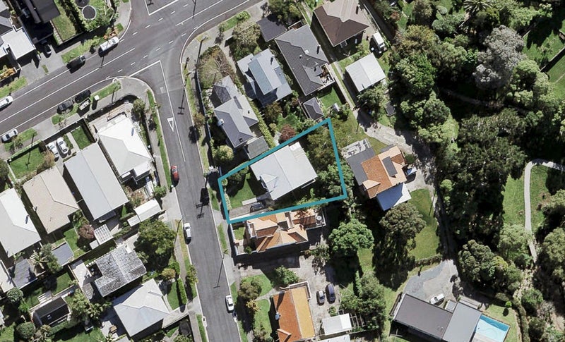 2 Sunny Brae Crescent, Westmere, Auckland - Carousel 1