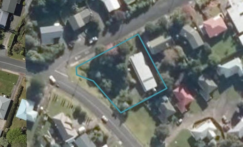 13 Sunnyside Street, Onerahi, Whangarei - Carousel 1