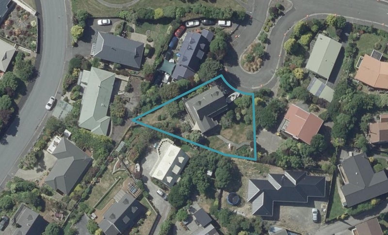 7 Calvert Place, Shiel Hill, Dunedin - Carousel 1