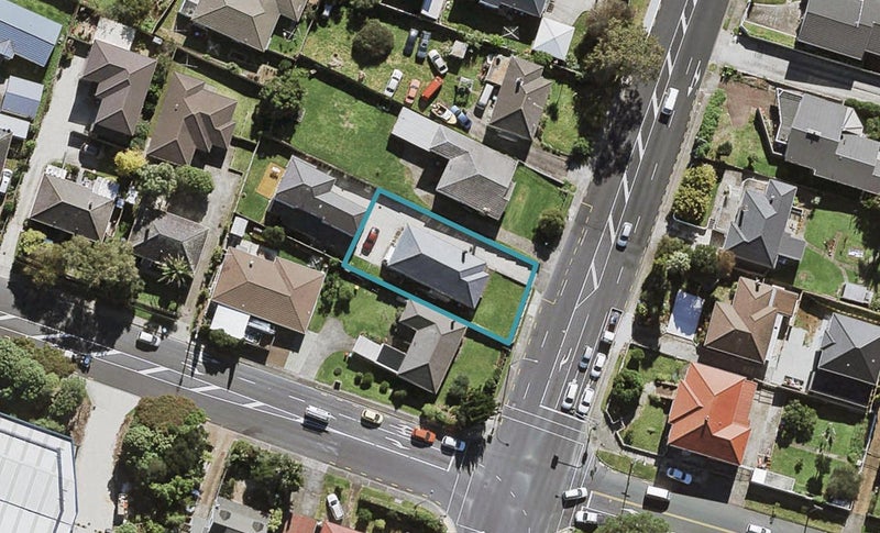 83 Hillsborough Road, Hillsborough, Auckland - Carousel 1