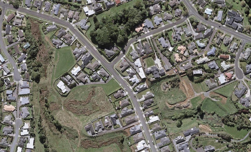 35 AINSLEE ST, Highlands Park, NEW PLYMOUTH - Carousel 1