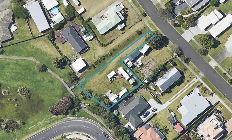 36 Bowentown Boulevard, Bowentown, Waihi Beach - Carousel 1