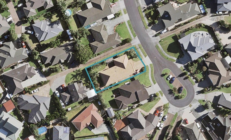 60 Lothian Brae, Wattle Downs, Auckland - Carousel 1
