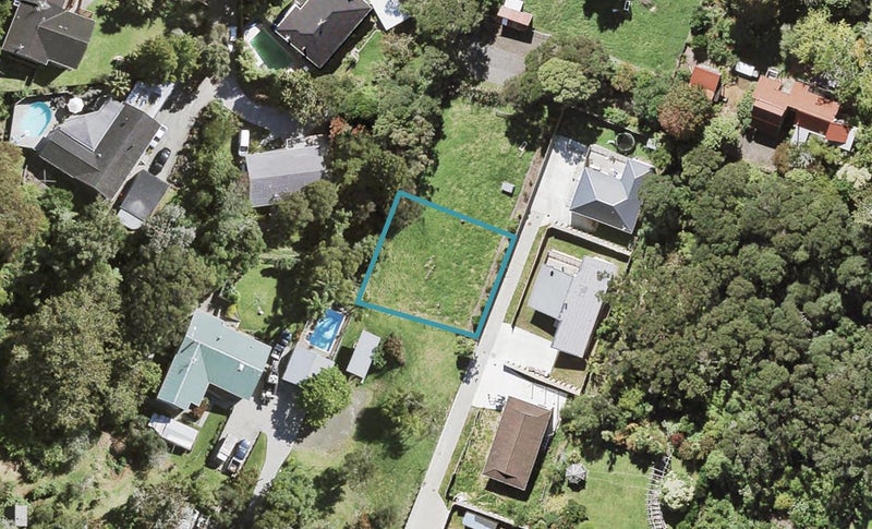 26C Lemnos Place, Titirangi, Auckland - Carousel 1