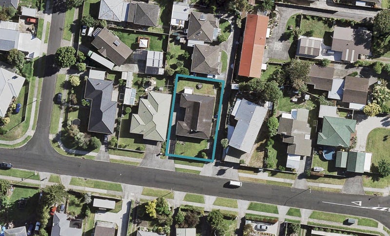 2/9 McLeod Road, Weymouth, Auckland - Carousel 1