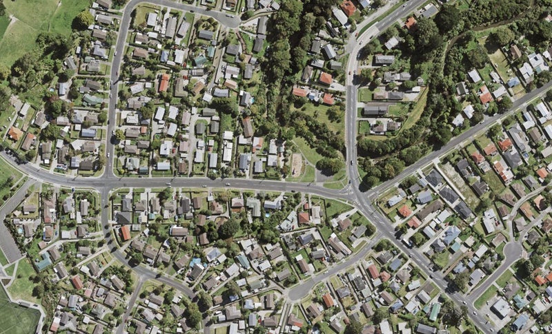 2/7 Glen Road, Ranui, Auckland - Carousel 1