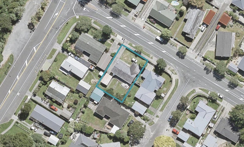 4 Gemstone Drive, Birchville, Upper Hutt - Carousel 1