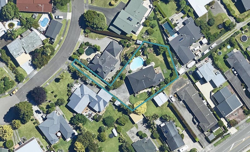 10 Maxine Place, Matua, Tauranga - Carousel 1