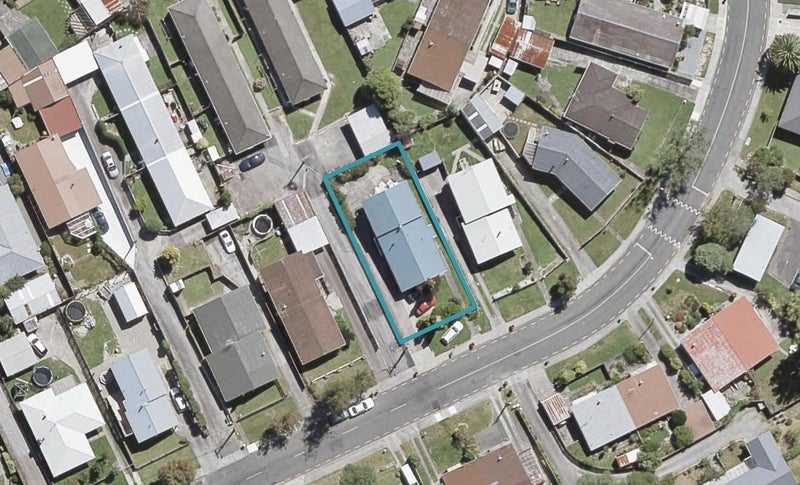 33 Hillside Drive, Maoribank, Upper Hutt - Carousel 1