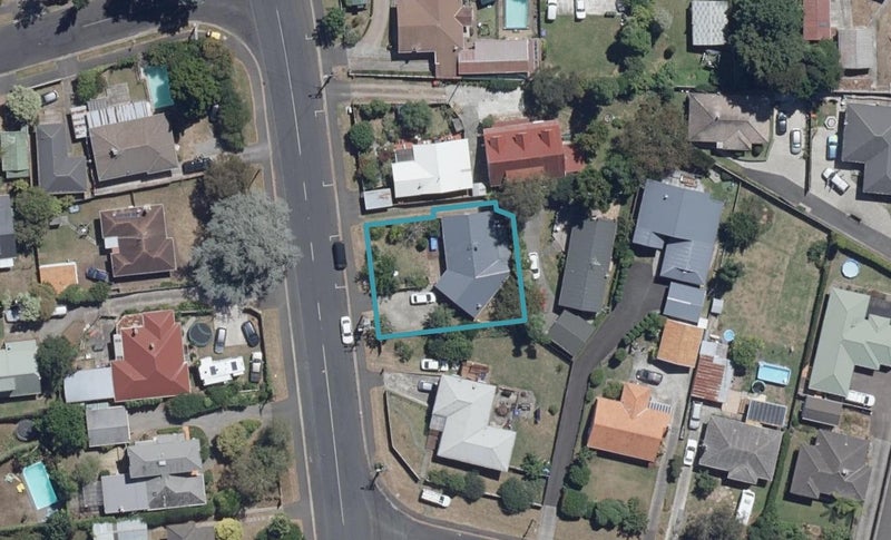 14 Knighton Road, Hillcrest, Hamilton - Carousel 1