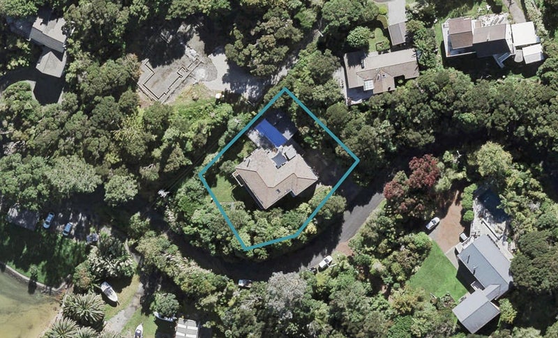 18 Rahui Road, Greenhithe, Auckland - Carousel 1