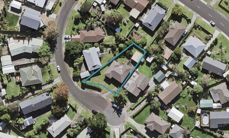 8 Prior Place, Glendene, Auckland - Carousel 1