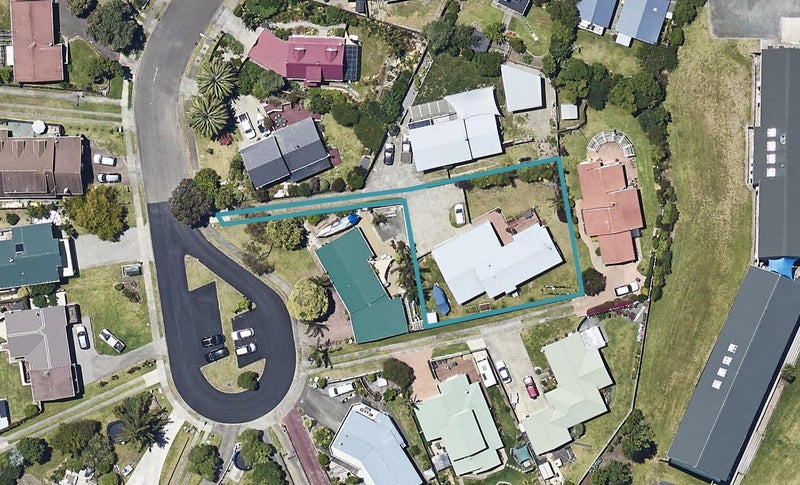 13 The Glebe, Coastlands, Whakatane - Carousel 1