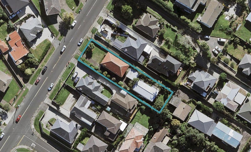 34A Hayr Road, Three Kings, Auckland - Carousel 1