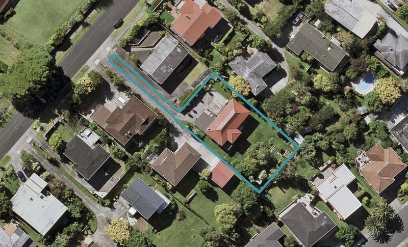 32 Grenada Avenue, Forrest Hill, Auckland - Carousel 1