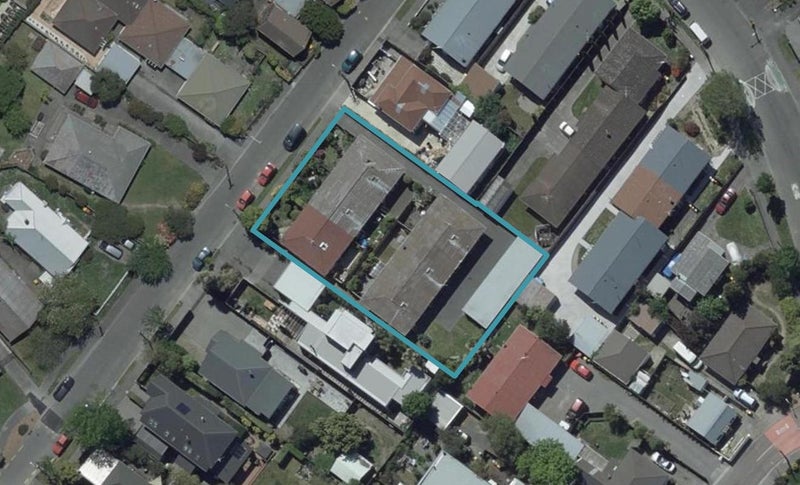 2/5 Coles Place, St Albans, Christchurch - Carousel 1