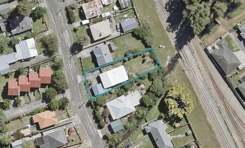 21 York Street, Moera, Lower Hutt - Carousel 1