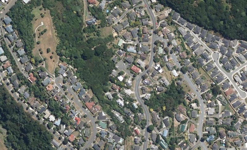2 Kedge Lane, Whitby, Porirua - Carousel 1