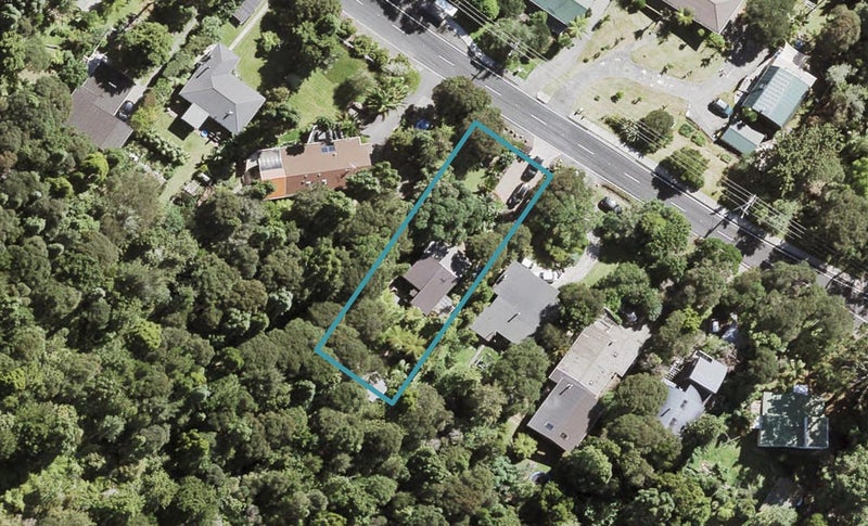147 Laingholm Drive, Laingholm, Auckland - Carousel 1