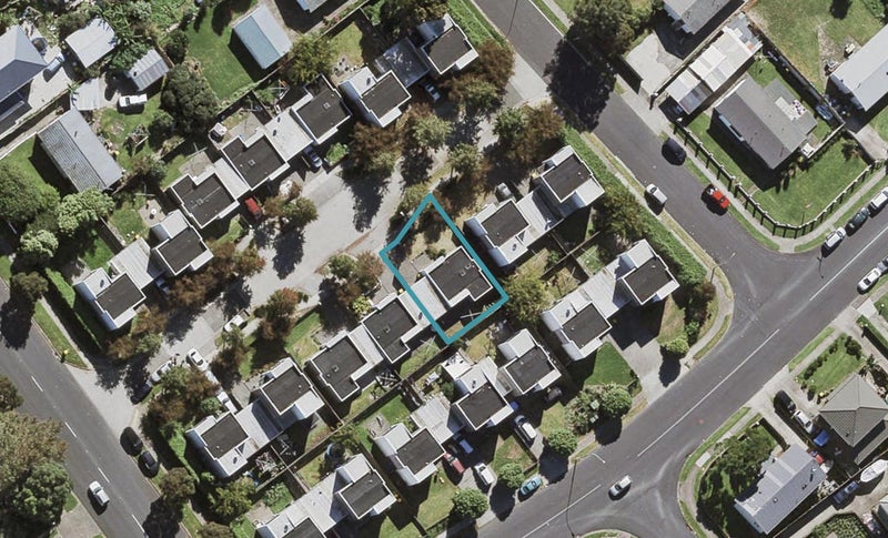 9 Tagata Way, Mangere, Auckland - Carousel 1