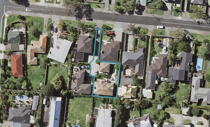 9 Rutherford Terrace, Meadowbank, Auckland - Carousel 1