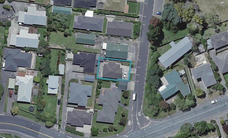 3 Pinkerton Grove, Newlands, Wellington - Carousel 1