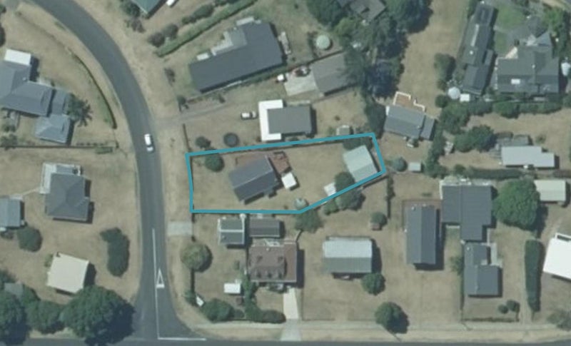 39 Banks Street, Cooks Beach - Carousel 1