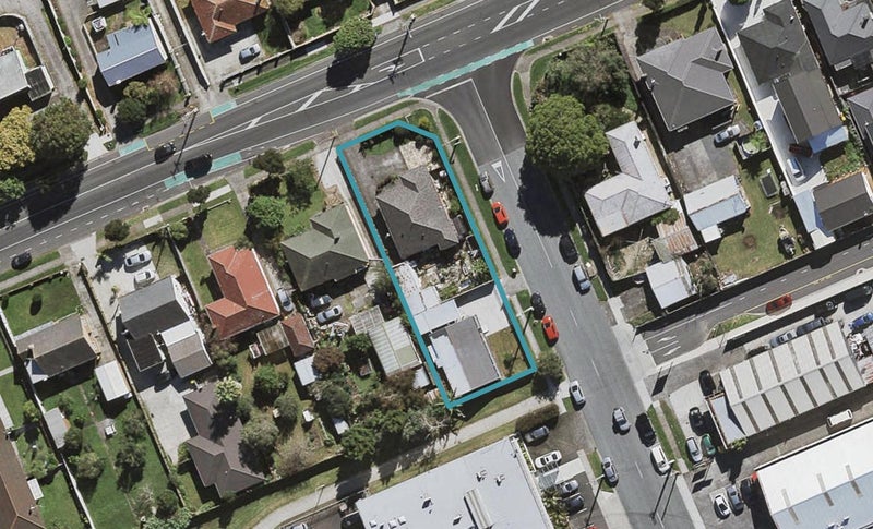 1/136 Puhinui Road, Papatoetoe, Auckland - Carousel 1