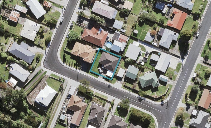 3 Kiernan Place, Kelston, Auckland - Carousel 1