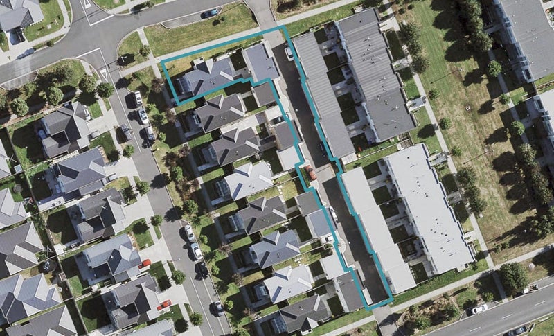2/15 Puweto Avenue, Takanini, Auckland - Carousel 1
