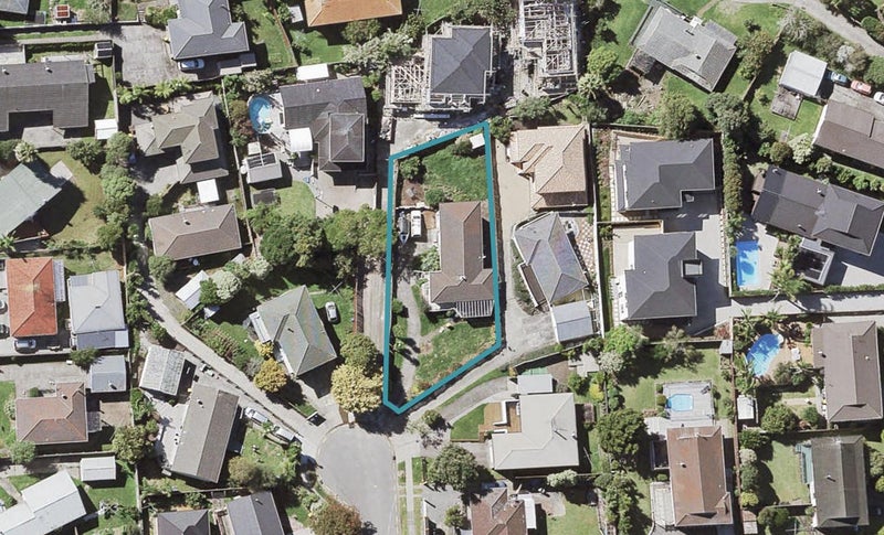27 Ervine Place, Bucklands Beach, Auckland - Carousel 1