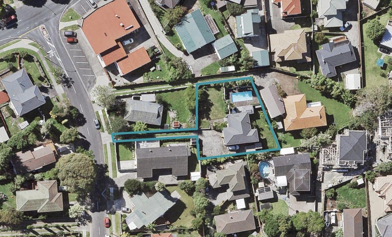 27 Wycherley Drive, Bucklands Beach, Auckland - Carousel 1