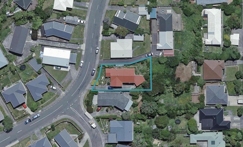 17 Branscombe Street, Johnsonville, Wellington - Carousel 1