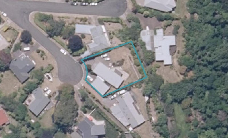 17 Scenic Heights, Acacia Bay, Taupō - Carousel 1