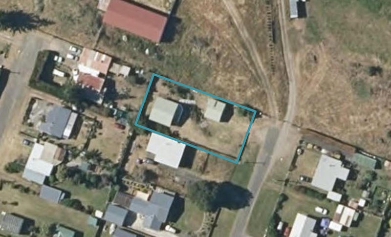 14 Taylor Street, Foxton Beach, Foxton - Carousel 1