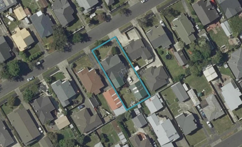 33 Miro Street, Takaro, Palmerston North - Carousel 1