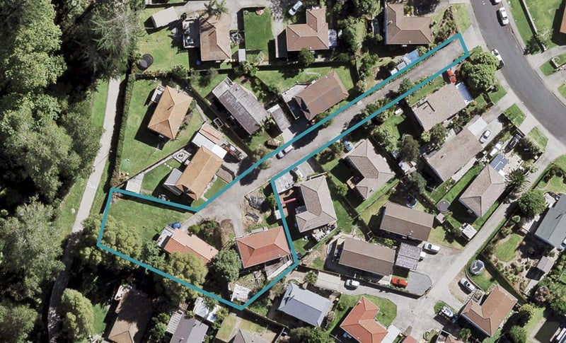 18 Borich Road, Sunnyvale, Auckland - Carousel 1