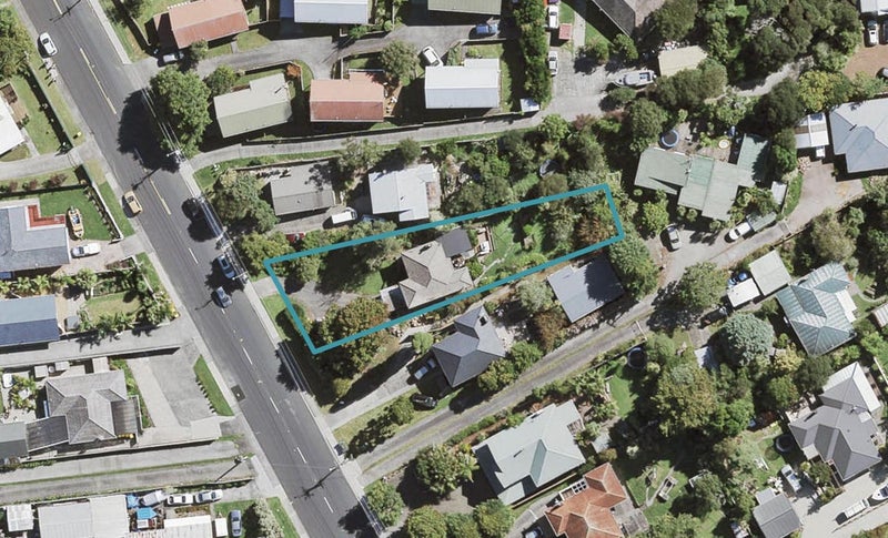 77 Kaurilands Road, Titirangi, Auckland - Carousel 1