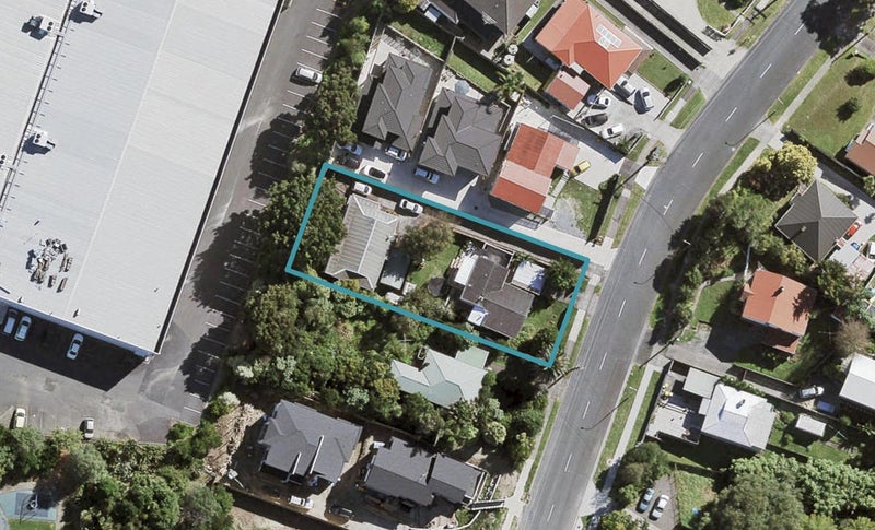33A Newington Road, Henderson, Auckland - Carousel 1