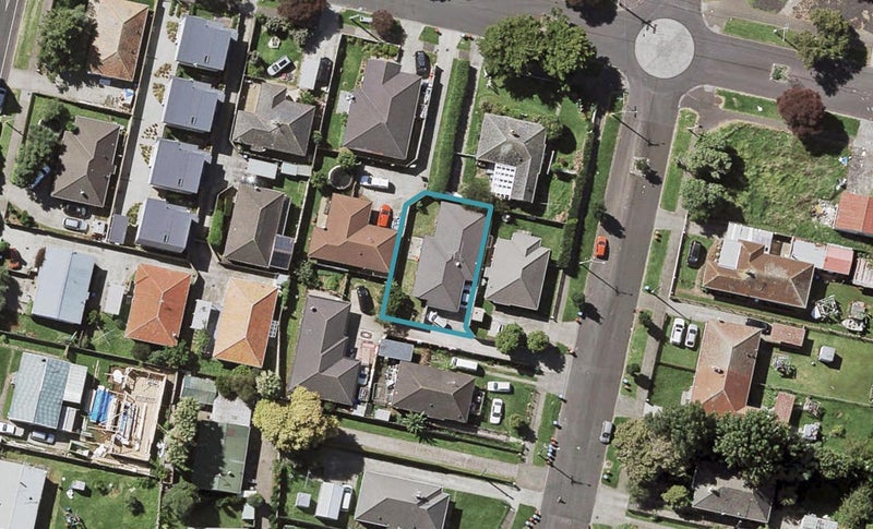 31A Ropata Avenue, Point England, Auckland - Carousel 1