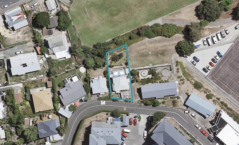 11 Clyde Road, Bluff Hill, Napier - Carousel 1