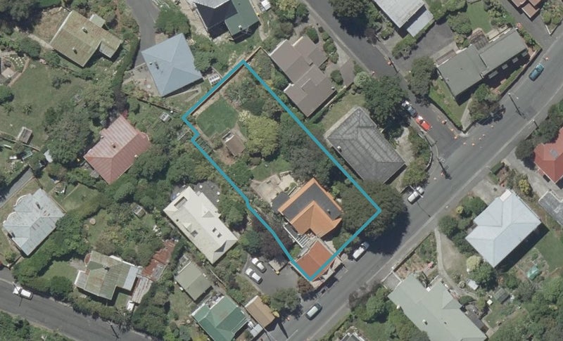 5 Signal Hill Road, Opoho, Dunedin - Carousel 1