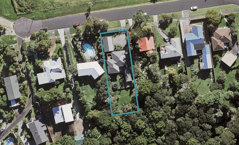 18 Inglis Street, Birkenhead, Auckland - Carousel 1