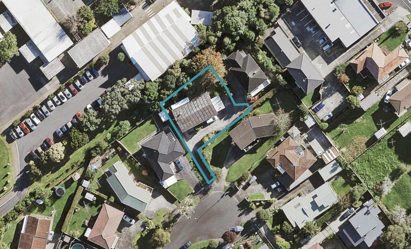 14 Crecy Place, New Windsor, Auckland - Carousel 1