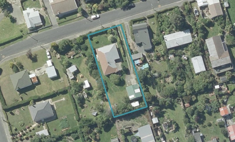 6 Matai Street, Ravensbourne, Dunedin - Carousel 1