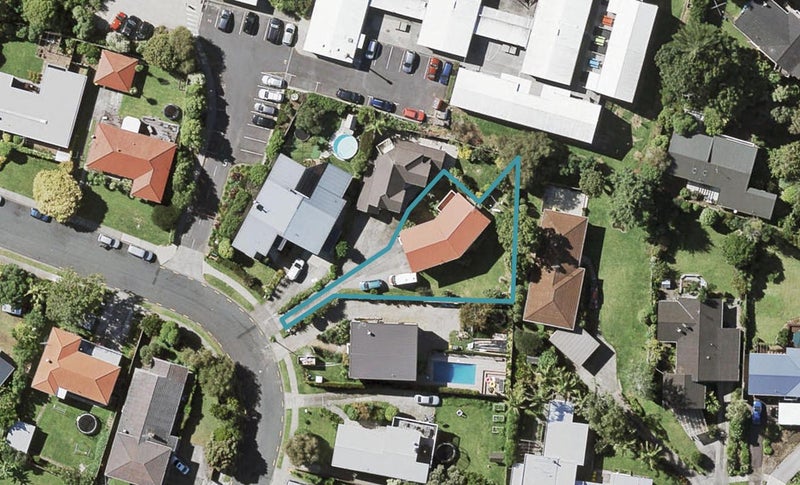 13 The Crest, Sunnyhills, Auckland - Carousel 1